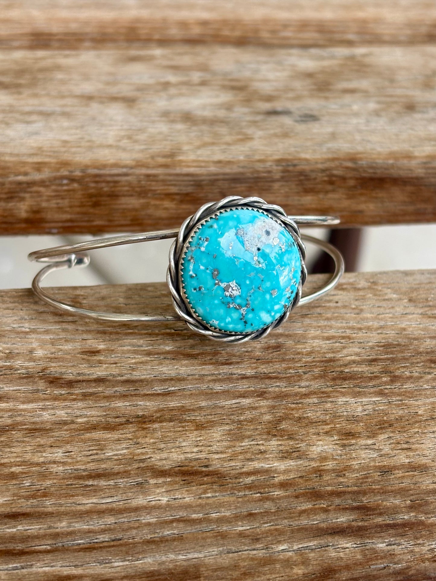Trapunto Cuff